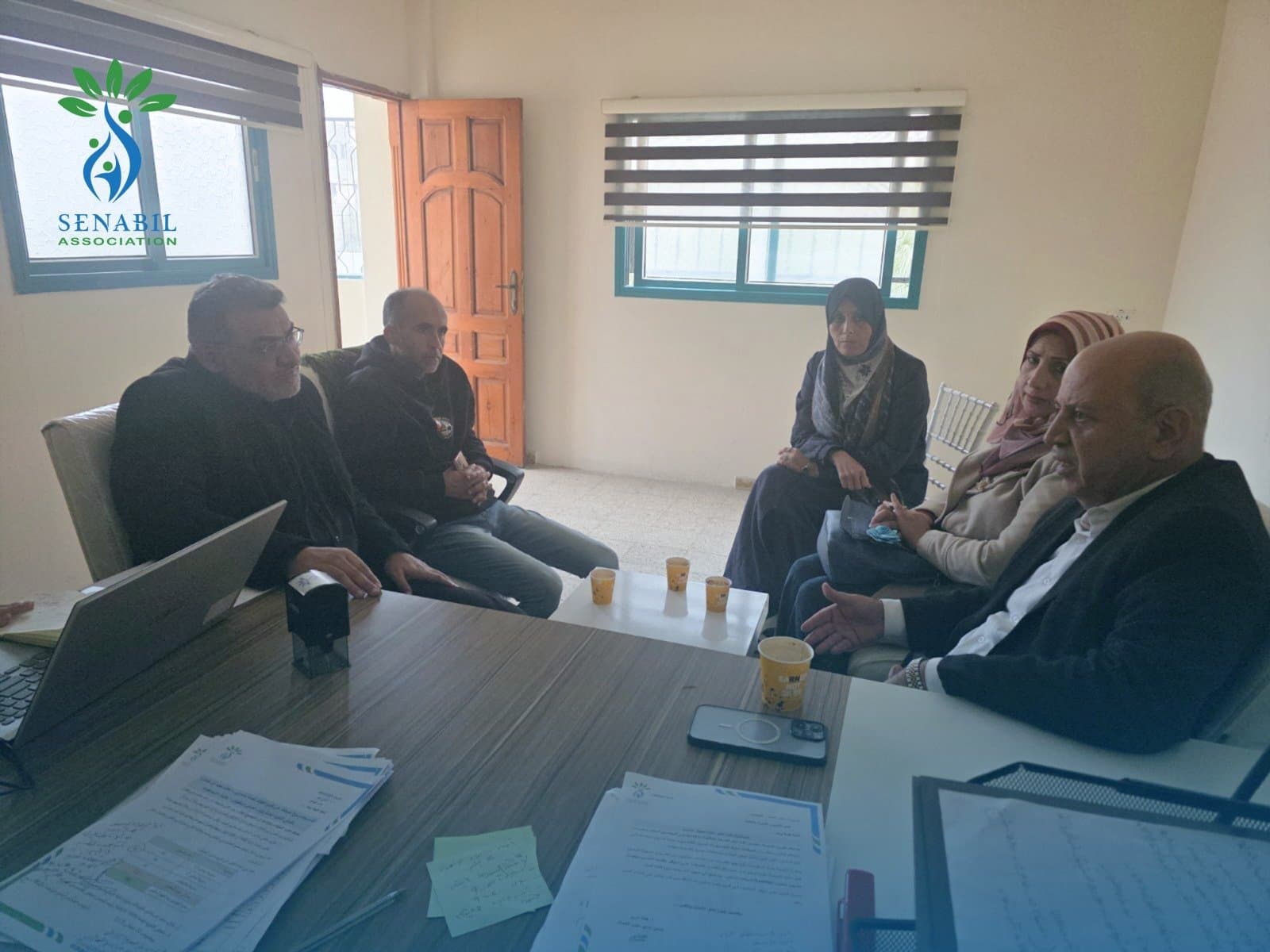 وفد من جامعة فلسطين يزور مؤسسة السنابل لبحث سبل التعاون المشترك