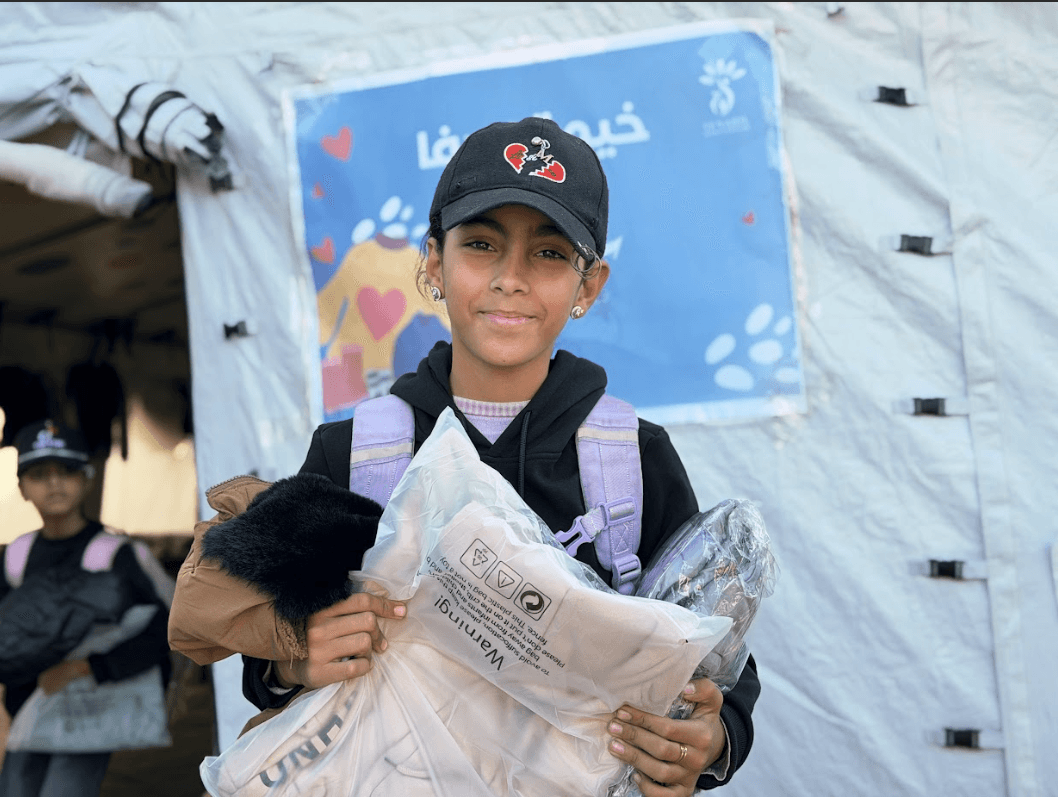 Winter Clothing Distribution for 300 Orphaned Children – “Warmth Tent Project” under the “Gaza Winter… Peace & Warmth” Campaign