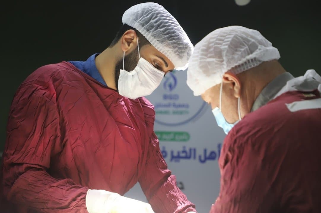 العمليات الجراحية للمرضى على قوائم الانتظار