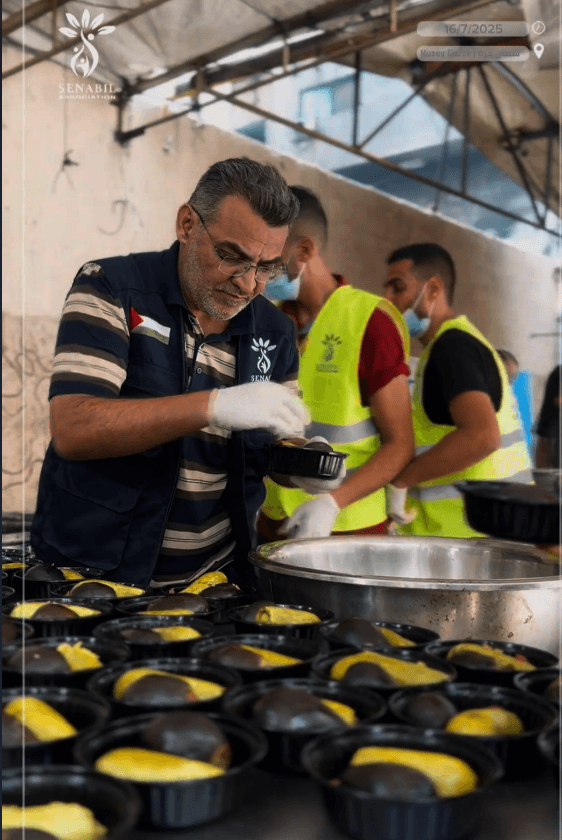 Distribution of Mahashi Meals for Elderly People at Al-Wafaa Hospital amid Famine and Rising Prices