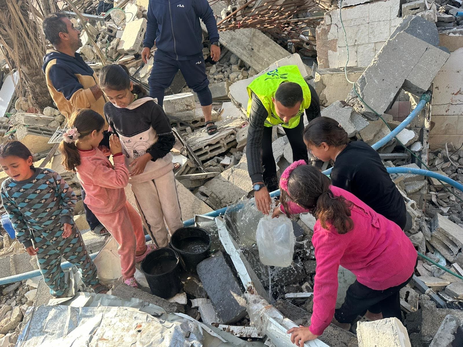 مشروع تزويد وتركيب طبلونات تشغيل لآبار المياه في منطقة المخابرات – غزة