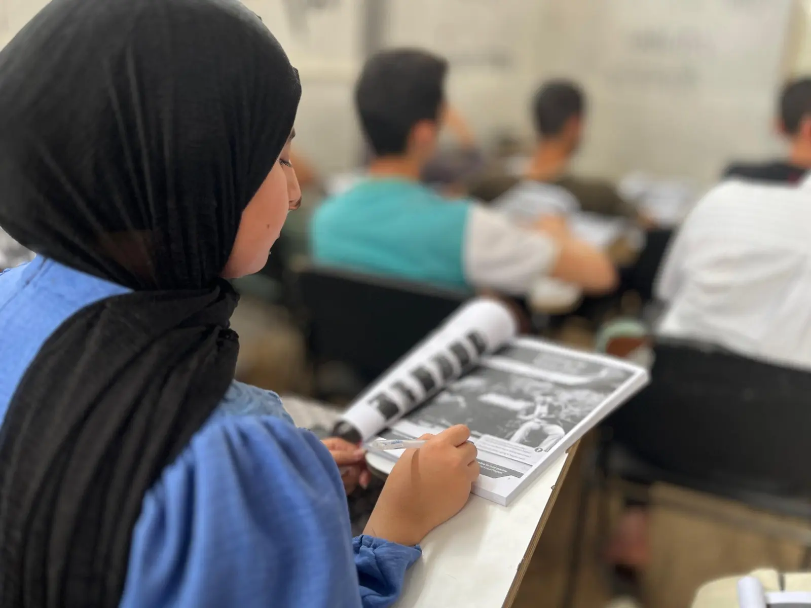 Senabil Association Launches the Third Level of the English Language Program for University