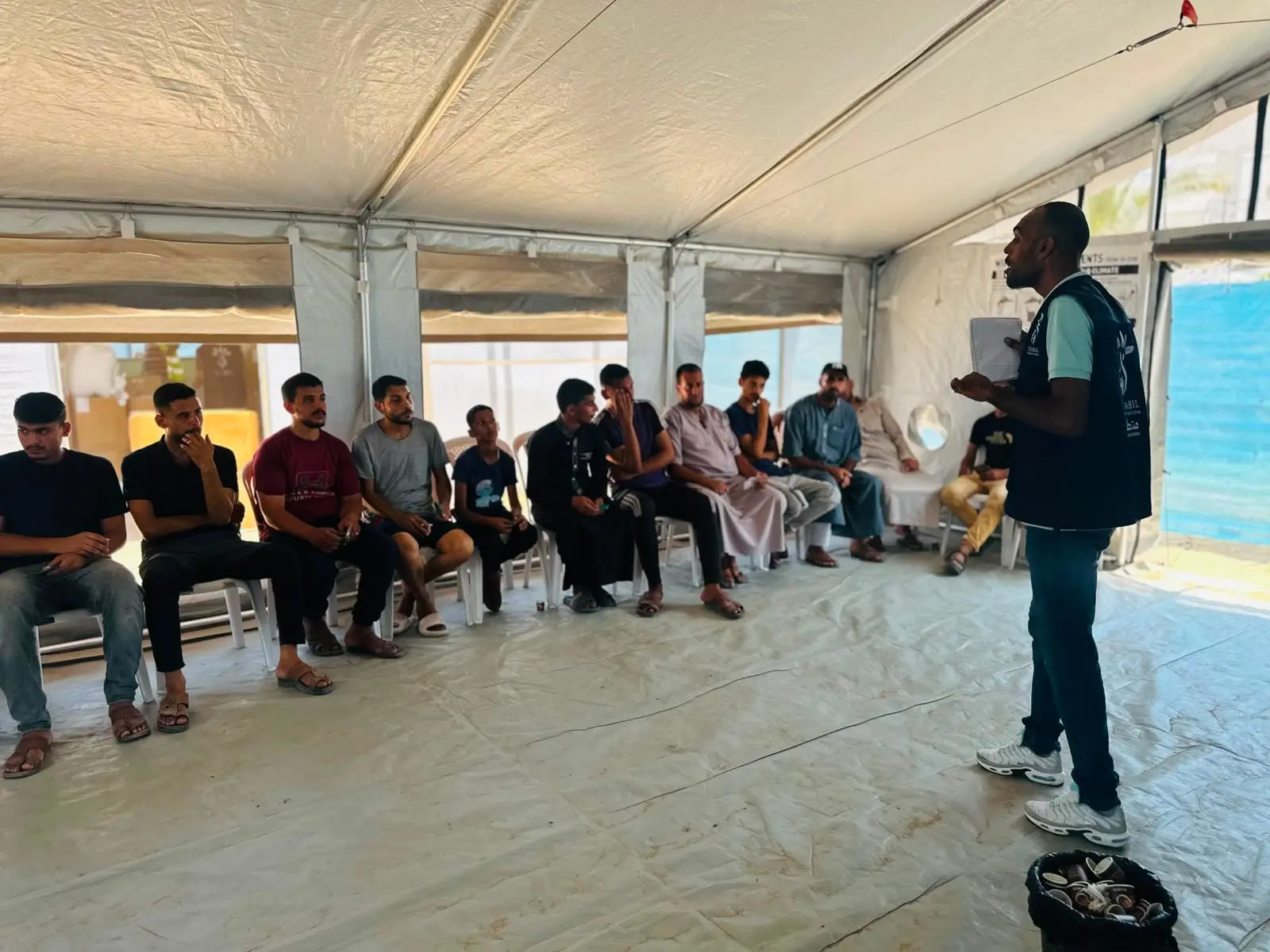 Funded by UNICEF, Senabil Association for Youth and Development Continues Implementing the Shelter Assistance Distribution Project in Khan Younis