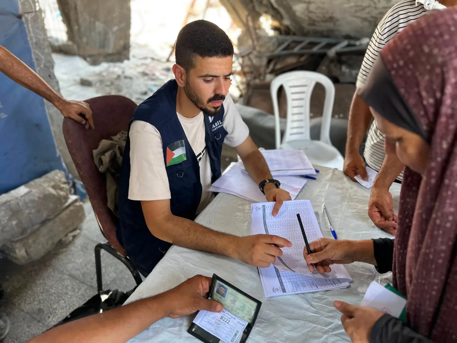 UNICEF and Senabil Delegation Visits Marginalized Areas in Eastern Gaza to Oversee Shelter Assistance Distribution