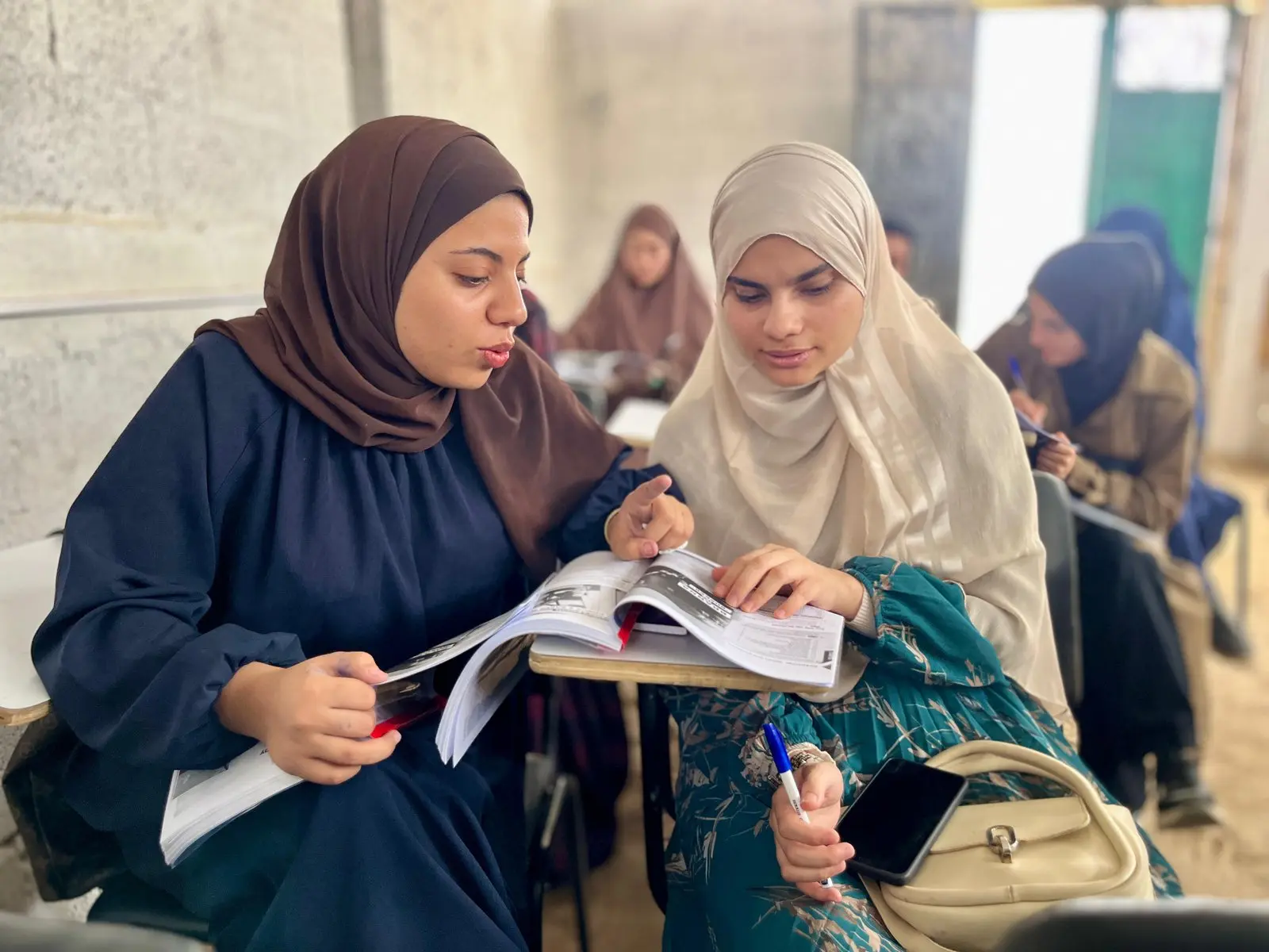 Senabil Association Launches the Third Level of the English Language Program for University